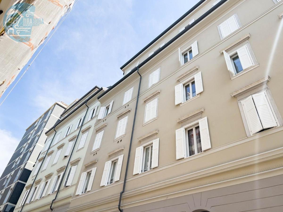 Appartamento Slataper 19 Tirabora Short Rent Trieste Esterno foto